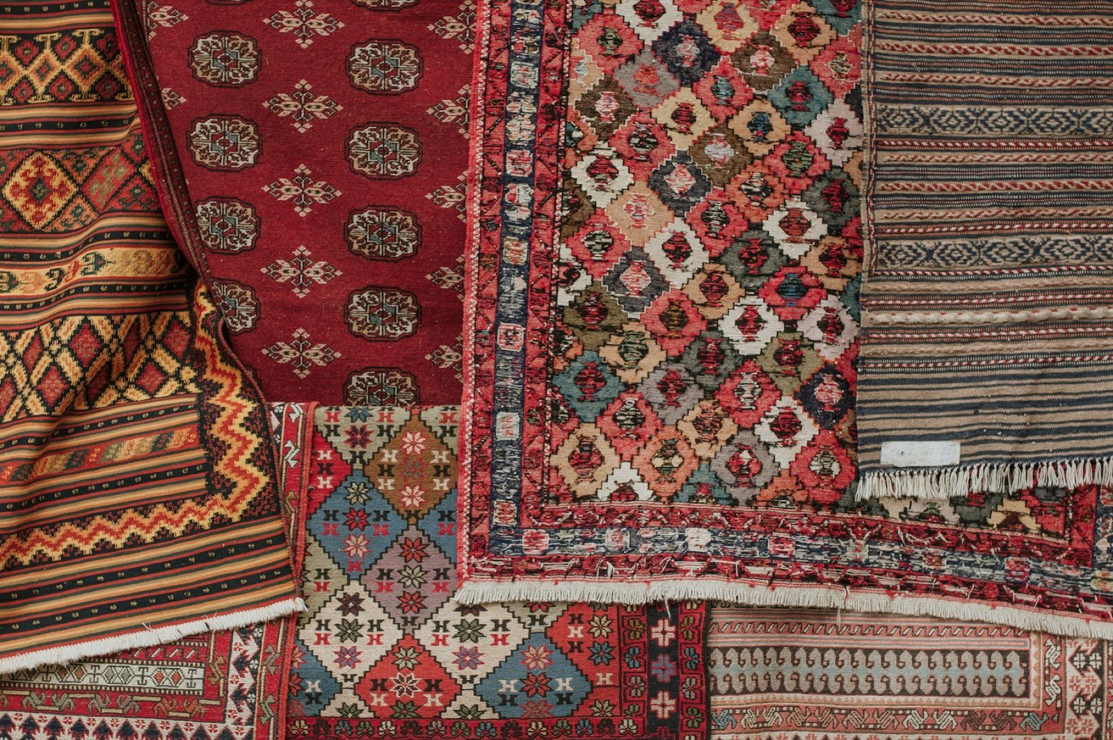 Kilim & Post